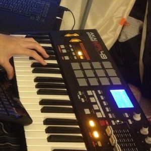 Meet your Posher, Aden